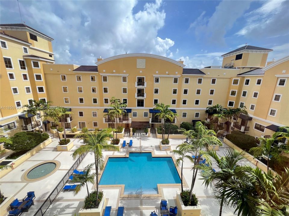 Recently Rented: $3,500 (2 beds, 2 baths, 1347 Square Feet)