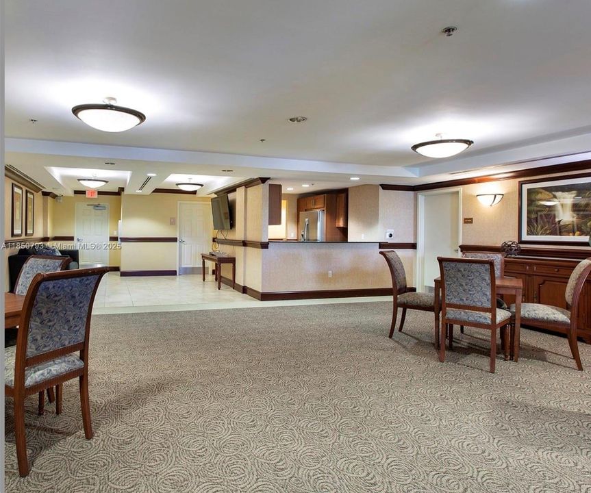 Recently Rented: $3,500 (2 beds, 2 baths, 1347 Square Feet)