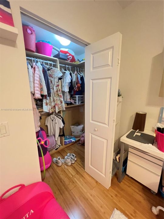 Recently Rented: $3,500 (2 beds, 2 baths, 1347 Square Feet)