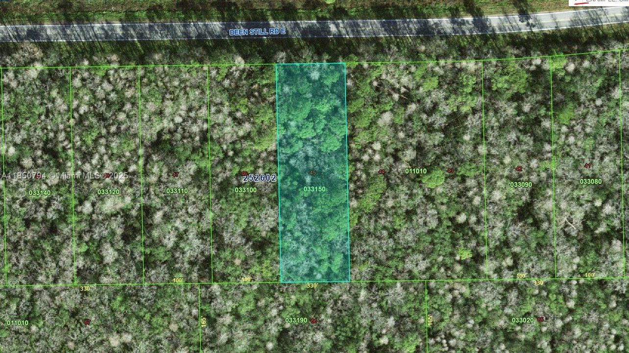 На продажу: $26,000 (0.73 acres)