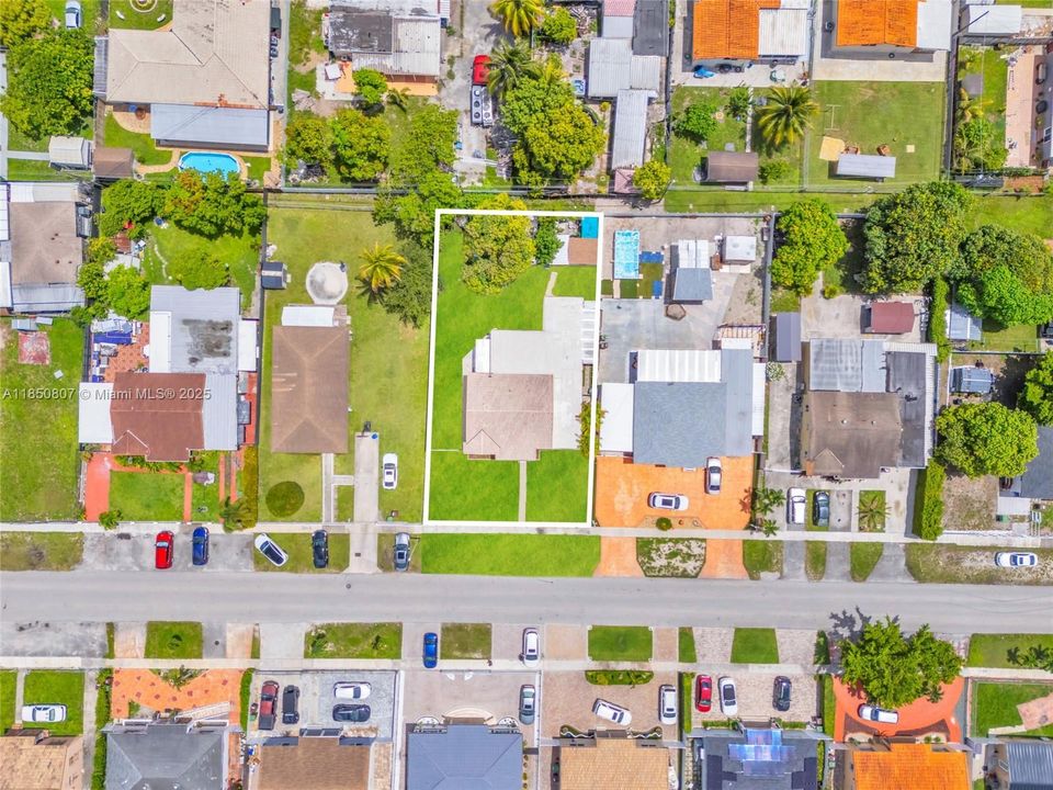 Activo con contrato: $625,000 (5 camas, 3 baños, 1570 Pies cuadrados)