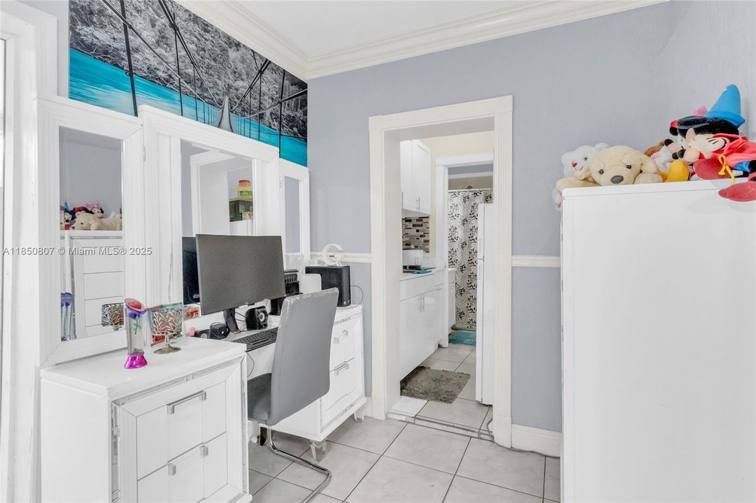 Activo con contrato: $625,000 (5 camas, 3 baños, 1570 Pies cuadrados)