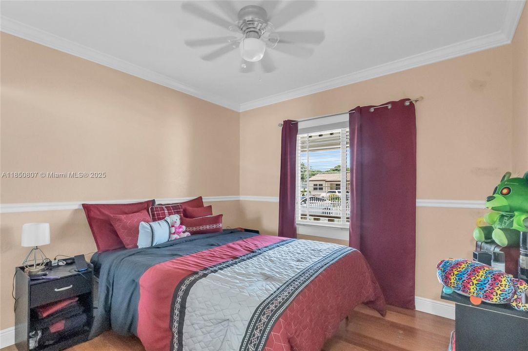 Activo con contrato: $625,000 (5 camas, 3 baños, 1570 Pies cuadrados)