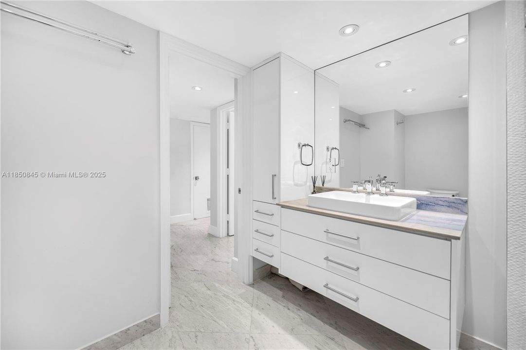 待售: $1,849,000 (4 贝兹, 4 浴室, 3669 平方英尺)