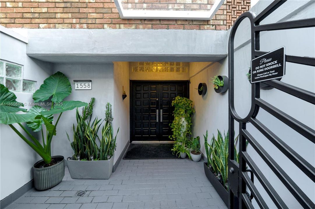 待售: $1,849,000 (4 贝兹, 4 浴室, 3669 平方英尺)