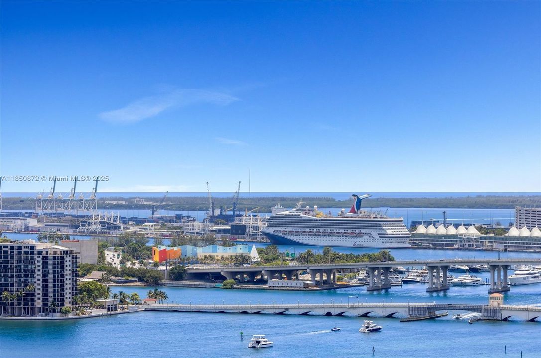 En Venta: $1,699,000 (2 camas, 3 baños, 1545 Pies cuadrados)