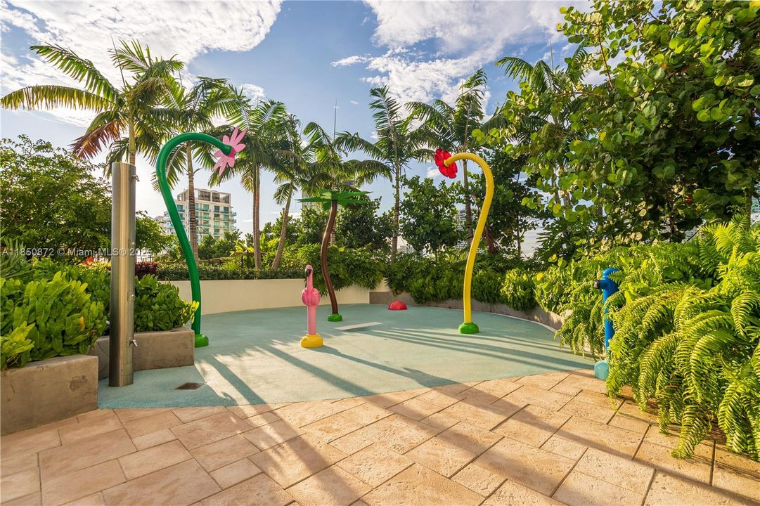 En Venta: $1,699,000 (2 camas, 3 baños, 1545 Pies cuadrados)