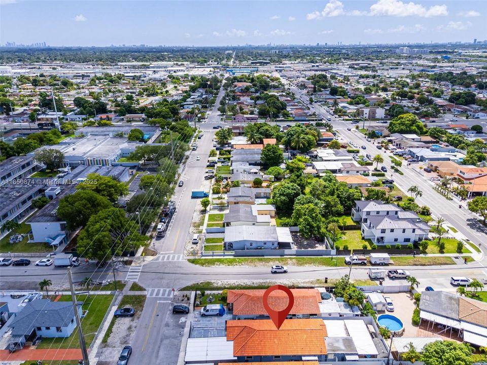 Недавно продано: $615,000 (3 спален, 2 ванн, 1642 Квадратных фут)