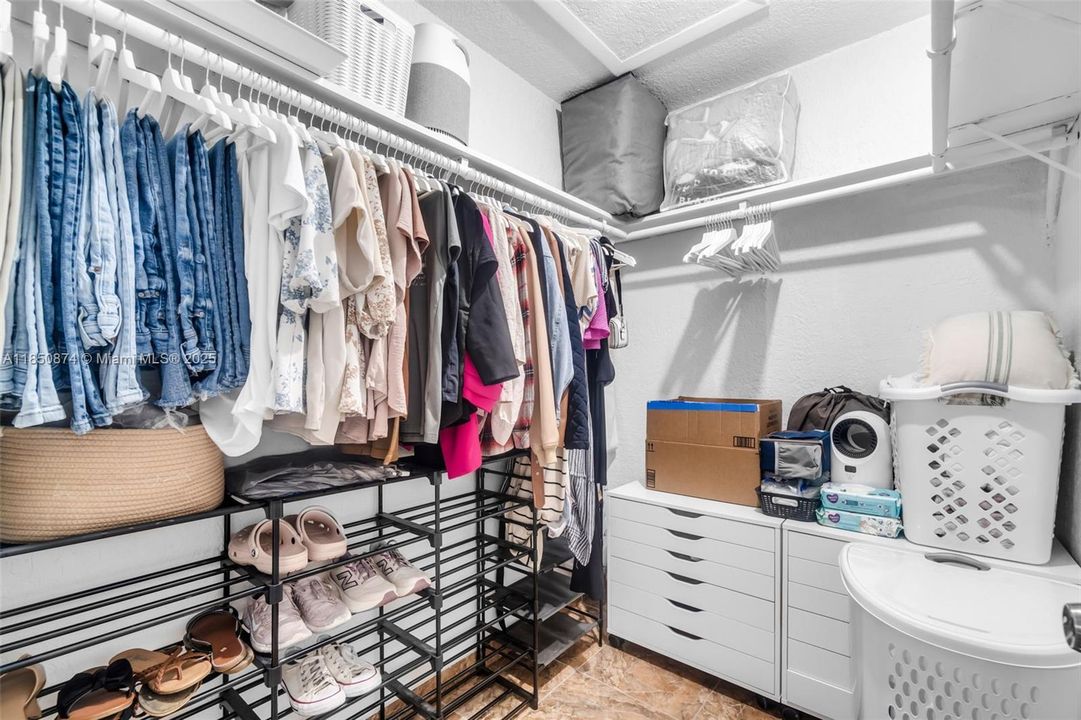 Недавно продано: $615,000 (3 спален, 2 ванн, 1642 Квадратных фут)