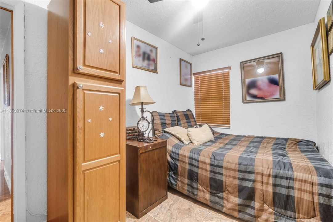 Недавно продано: $615,000 (3 спален, 2 ванн, 1642 Квадратных фут)