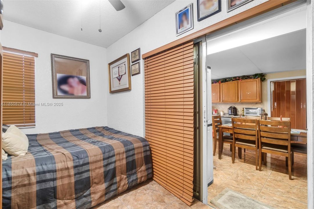 Недавно продано: $615,000 (3 спален, 2 ванн, 1642 Квадратных фут)