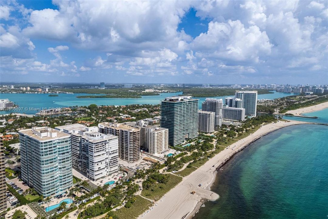 最近售出: $1,290,000 (3 贝兹, 2 浴室, 1967 平方英尺)