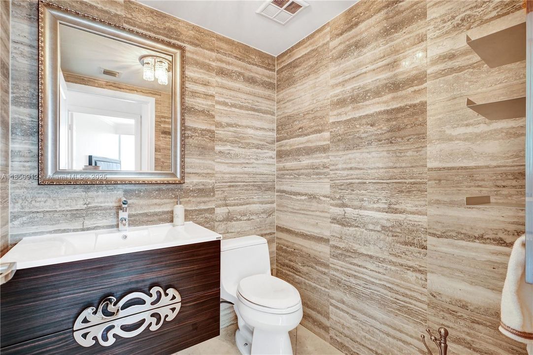 На продажу: $1,739,000 (3 спален, 3 ванн, 2115 Квадратных фут)