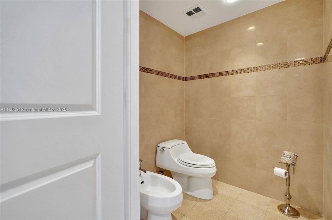 На продажу: $1,739,000 (3 спален, 3 ванн, 2115 Квадратных фут)