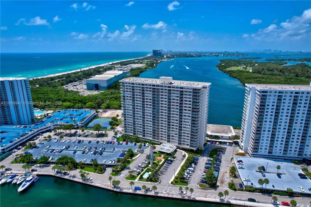 Active With Contract: $650,000 (3 beds, 2 baths, 1570 Square Feet)