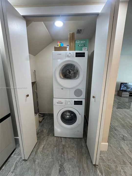 Brand New Bosch Washer and Dryer