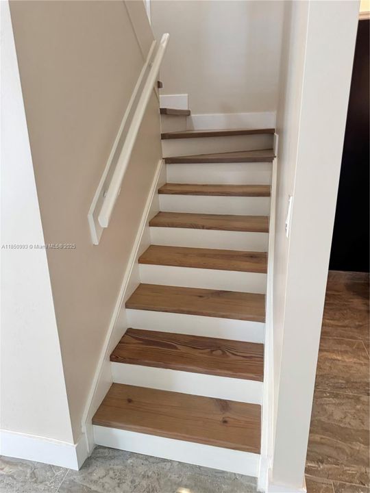 Vendido Recientemente: $475,000 (2 camas, 2 baños, 1000 Pies cuadrados)