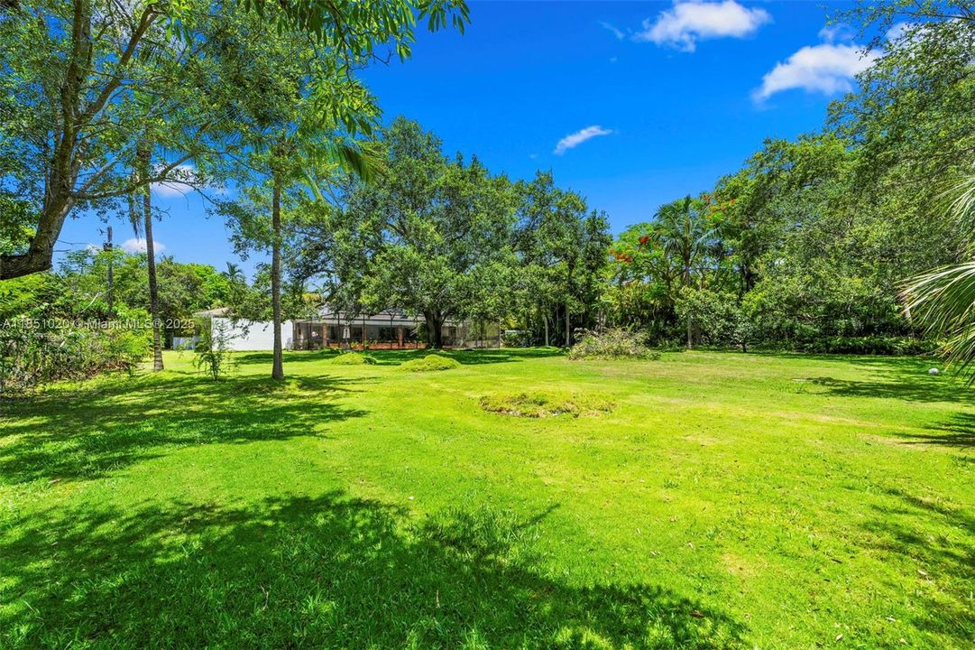 待售: $2,995,000 (4 贝兹, 2 浴室, 2747 平方英尺)