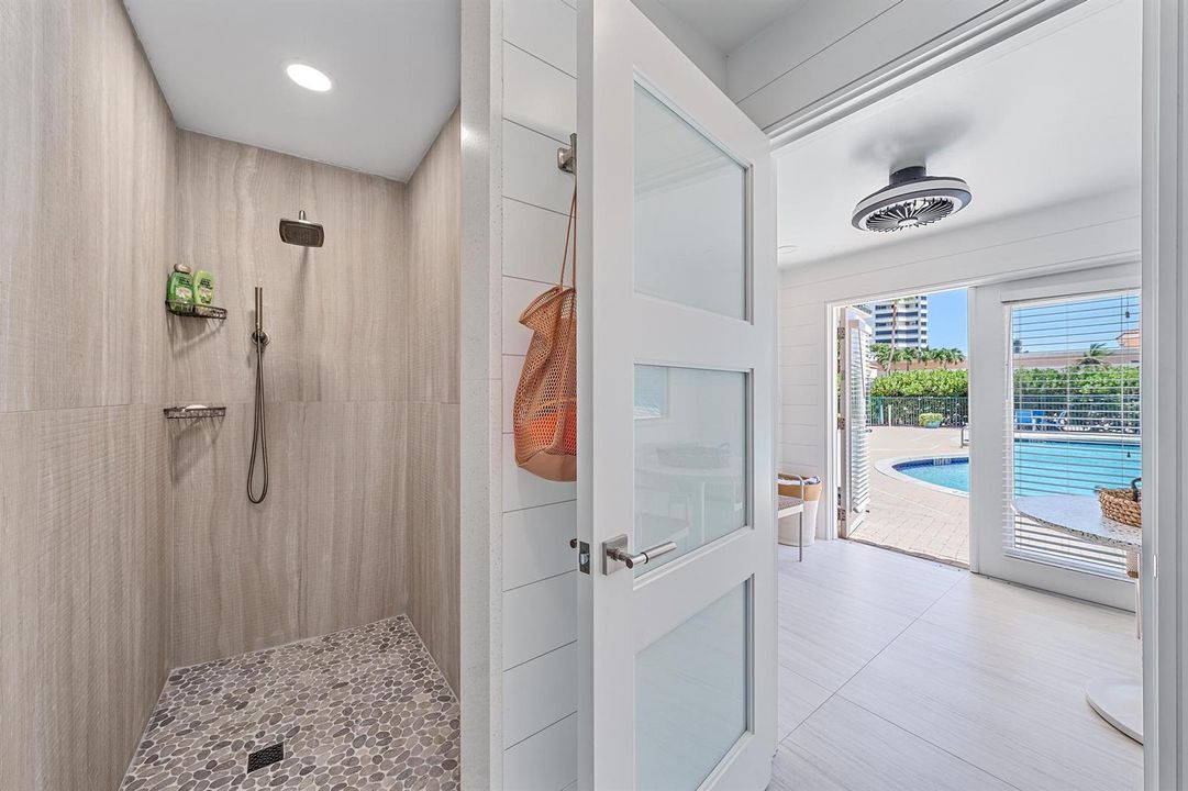 Private Pool-Side Cabana