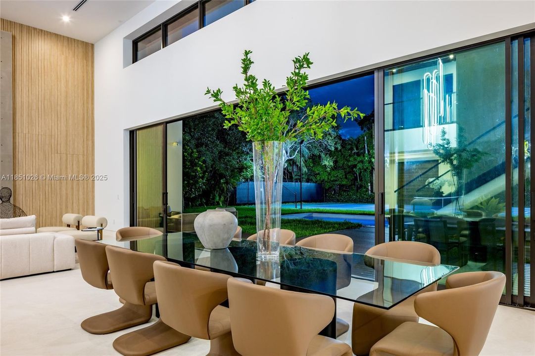 For Sale: $10,950,000 (8 beds, 8 baths, 8673 Square Feet)