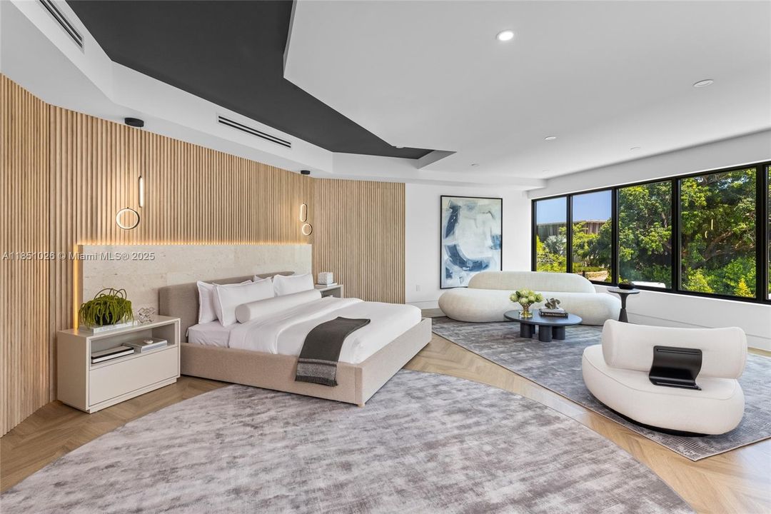 For Sale: $10,950,000 (8 beds, 8 baths, 8673 Square Feet)