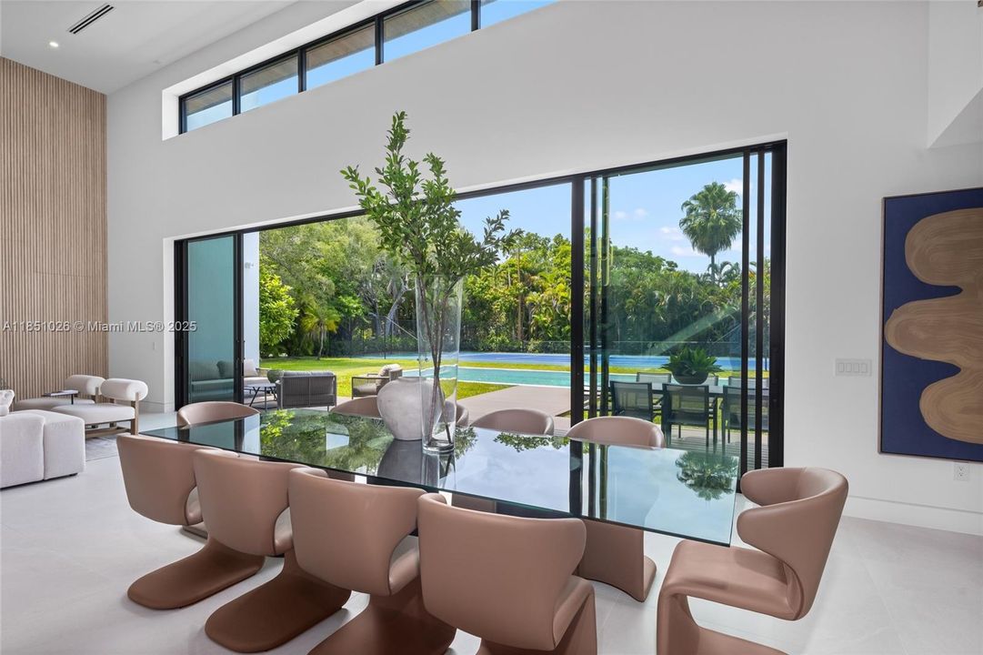 For Sale: $10,950,000 (8 beds, 8 baths, 8673 Square Feet)