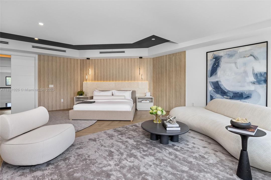 For Sale: $10,950,000 (8 beds, 8 baths, 8673 Square Feet)