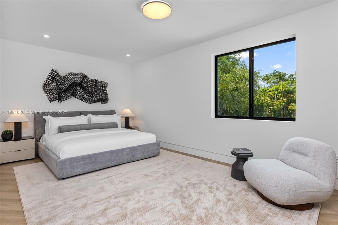 For Sale: $10,950,000 (8 beds, 8 baths, 8673 Square Feet)