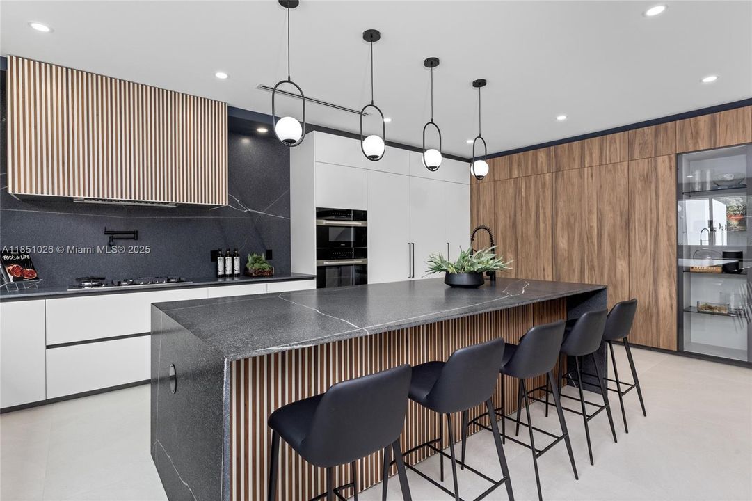 For Sale: $10,950,000 (8 beds, 8 baths, 8673 Square Feet)