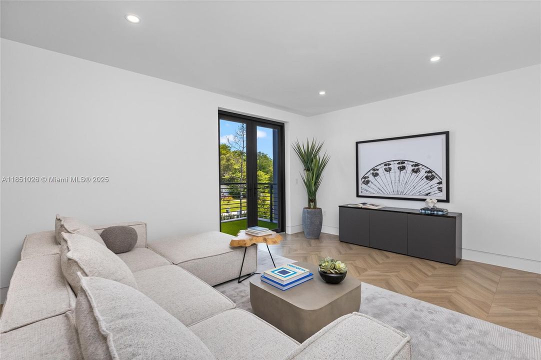 For Sale: $10,950,000 (8 beds, 8 baths, 8673 Square Feet)