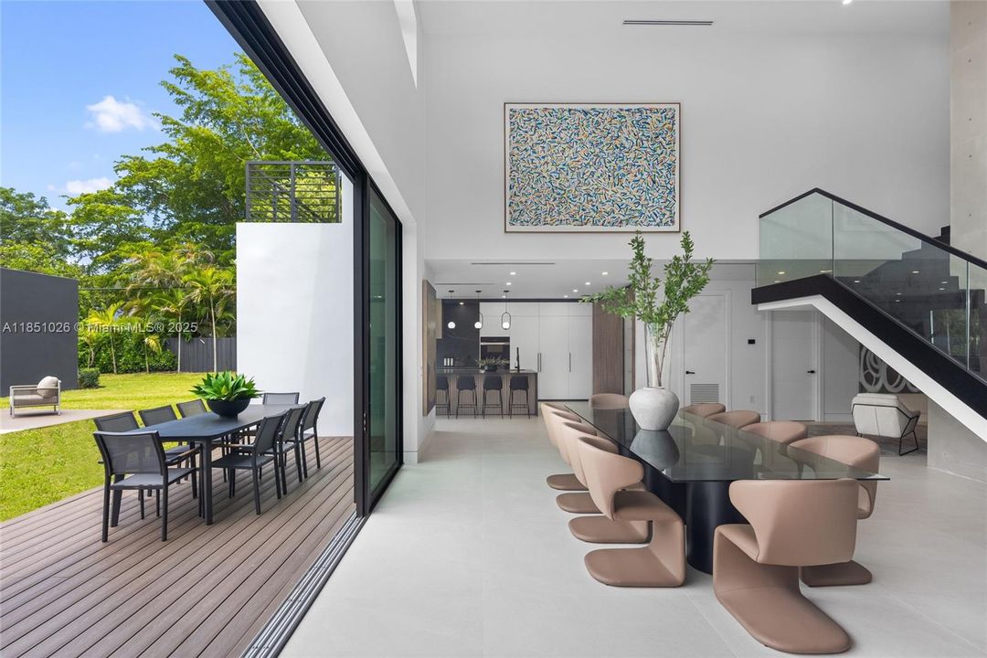 For Sale: $10,950,000 (8 beds, 8 baths, 8673 Square Feet)