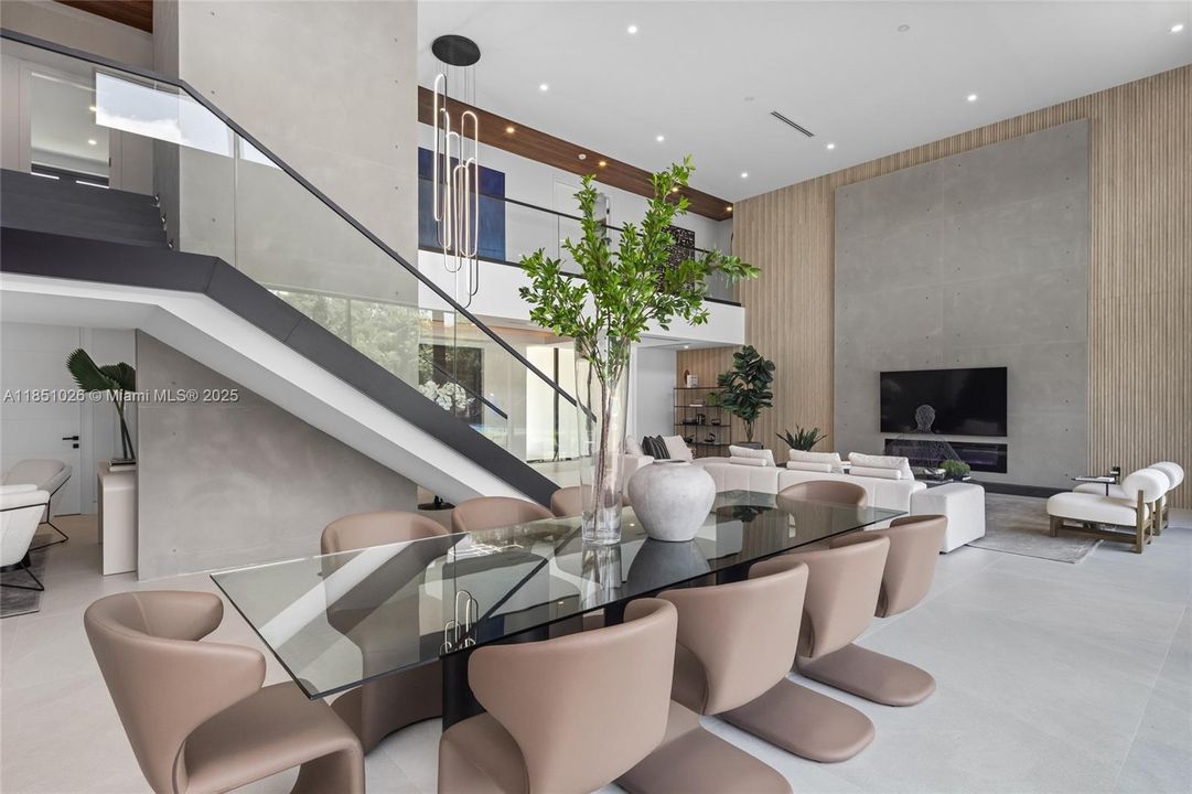 For Sale: $10,950,000 (8 beds, 8 baths, 8673 Square Feet)