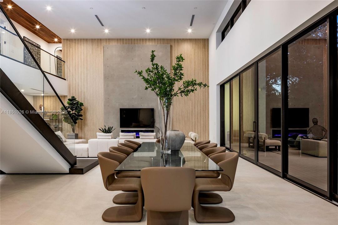 For Sale: $10,950,000 (8 beds, 8 baths, 8673 Square Feet)