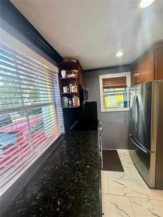 For Sale: $359,500 (2 beds, 2 baths, 1020 Square Feet)