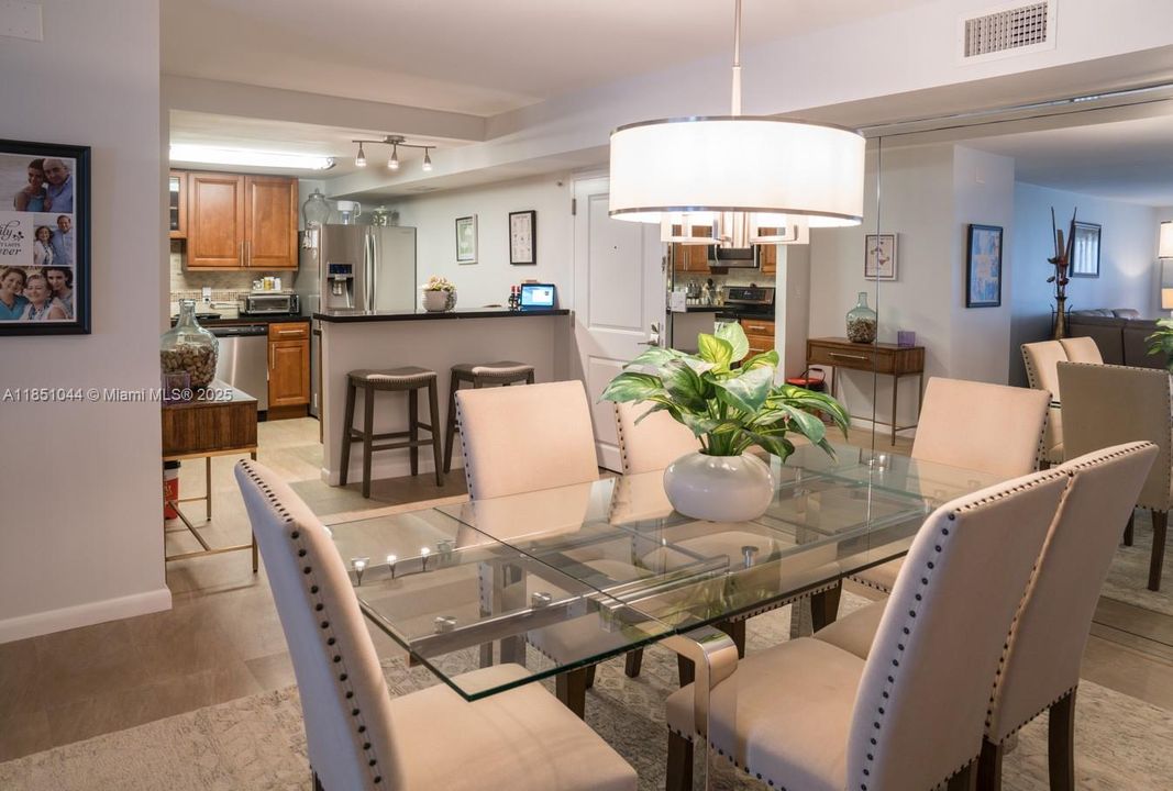 For Sale: $825,000 (3 beds, 2 baths, 1724 Square Feet)