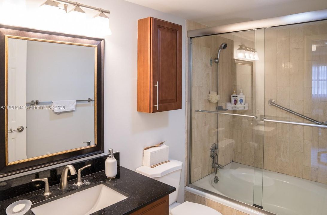 For Sale: $825,000 (3 beds, 2 baths, 1724 Square Feet)