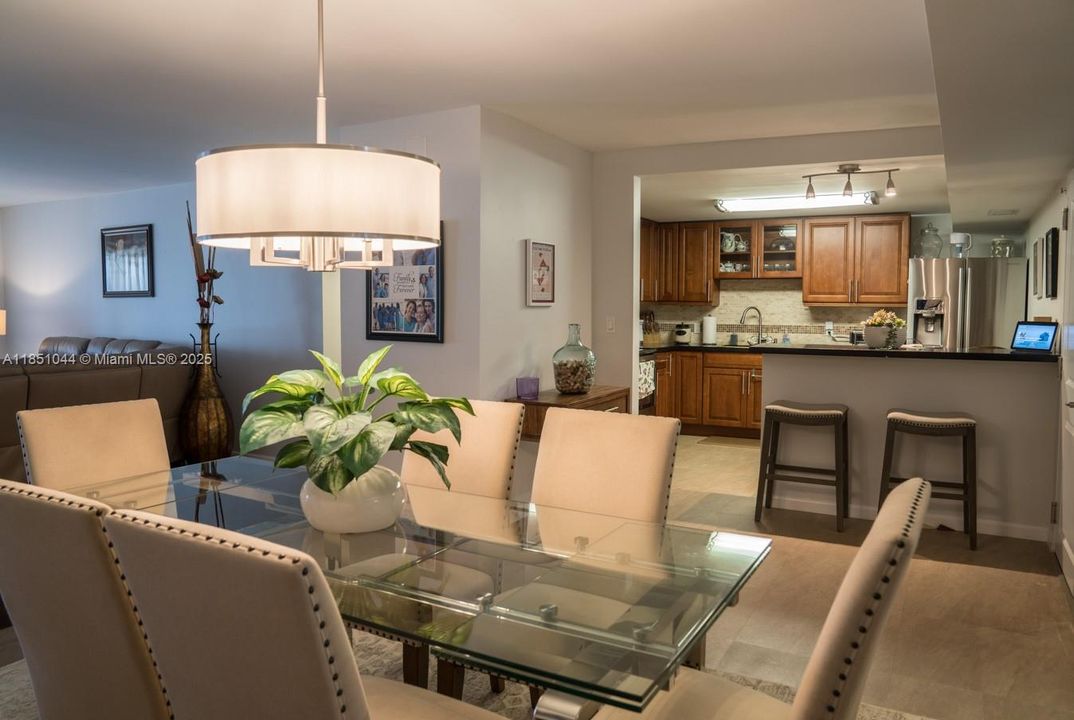 For Sale: $825,000 (3 beds, 2 baths, 1724 Square Feet)