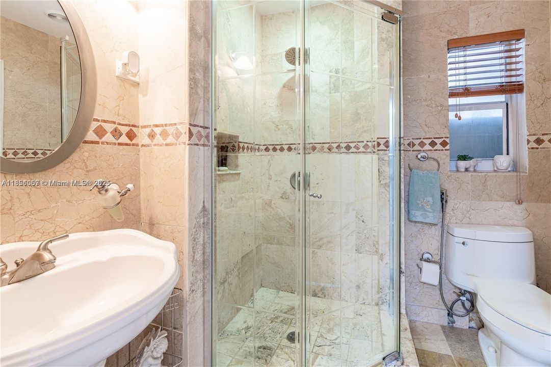 For Sale: $665,900 (3 beds, 2 baths, 1175 Square Feet)