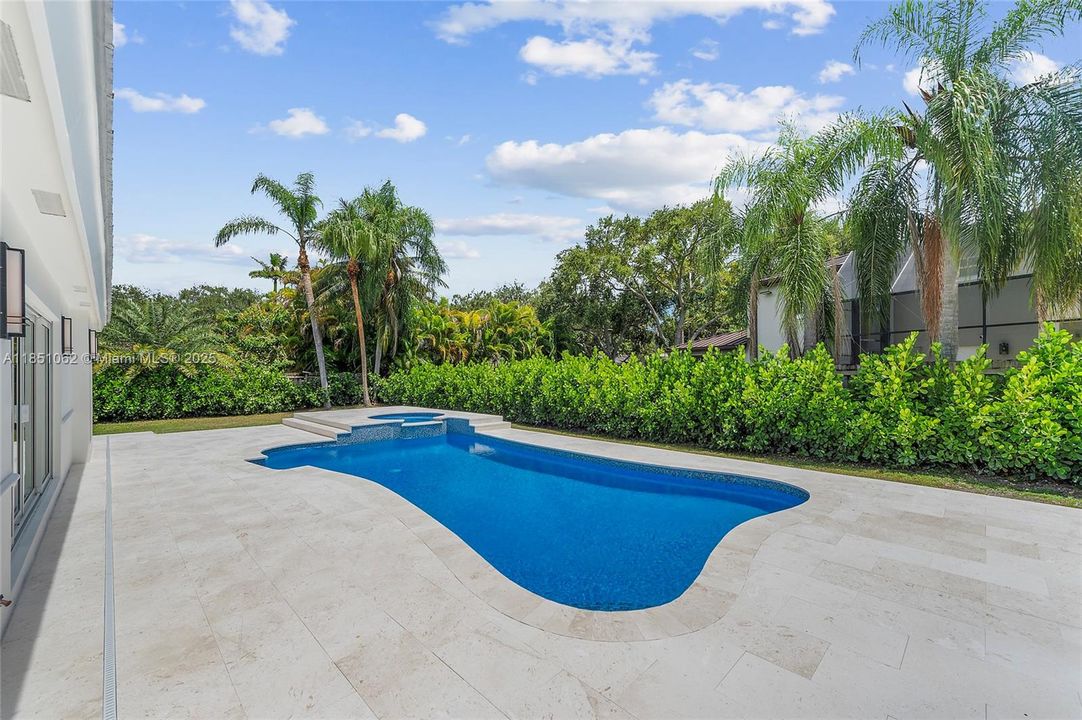 Recently Sold: $1,780,000 (4 beds, 2 baths, 2356 Square Feet)