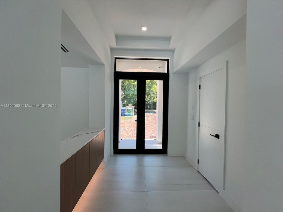 Recently Sold: $1,780,000 (4 beds, 2 baths, 2356 Square Feet)