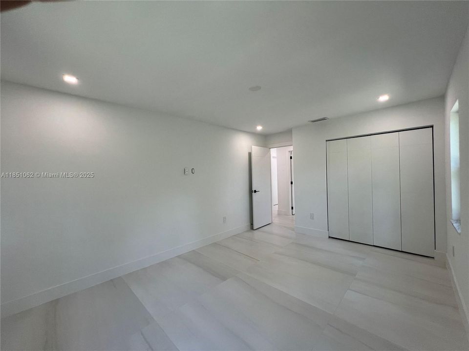 Recently Sold: $1,780,000 (4 beds, 2 baths, 2356 Square Feet)