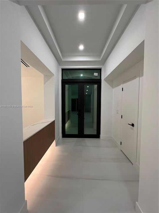 Recently Sold: $1,780,000 (4 beds, 2 baths, 2356 Square Feet)