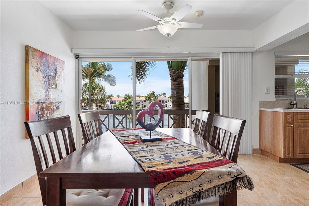 Недавно продано: $257,000 (1 спален, 1 ванн, 652 Квадратных фут)