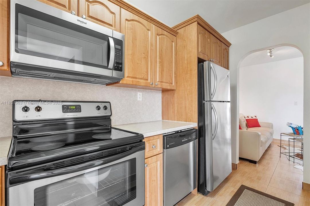 Недавно продано: $257,000 (1 спален, 1 ванн, 652 Квадратных фут)