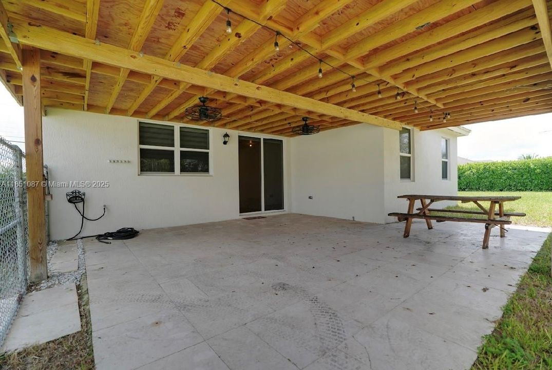 Недавно арендовано: $4,400 (4 спален, 2 ванн, 1799 Квадратных фут)