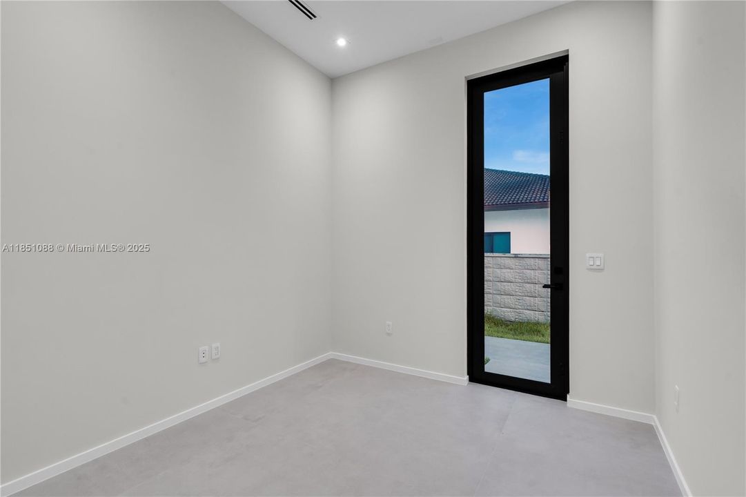 Ofiice with private exit / entrance door view