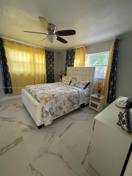 最近租的: $3,400 (3 贝兹, 2 浴室, 1611 平方英尺)