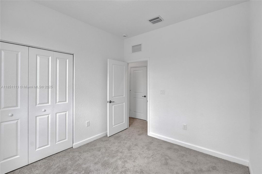 Activo con contrato: $3,200 (4 camas, 3 baños, 0 Pies cuadrados)