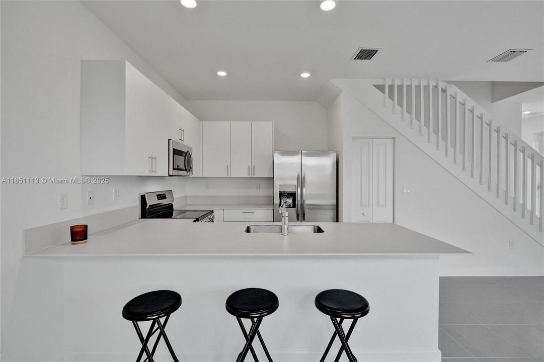 Activo con contrato: $3,200 (4 camas, 3 baños, 0 Pies cuadrados)