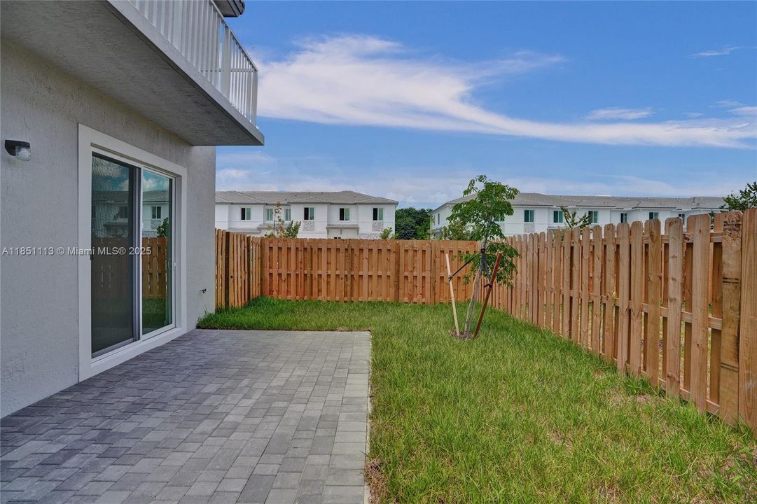 Activo con contrato: $3,200 (4 camas, 3 baños, 0 Pies cuadrados)